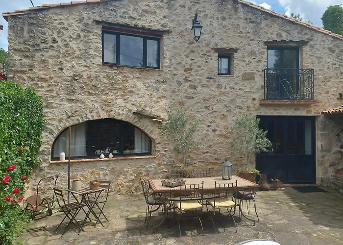 펜션 La Remise Du Bousquet De La Balme La Tour-sur-Orb